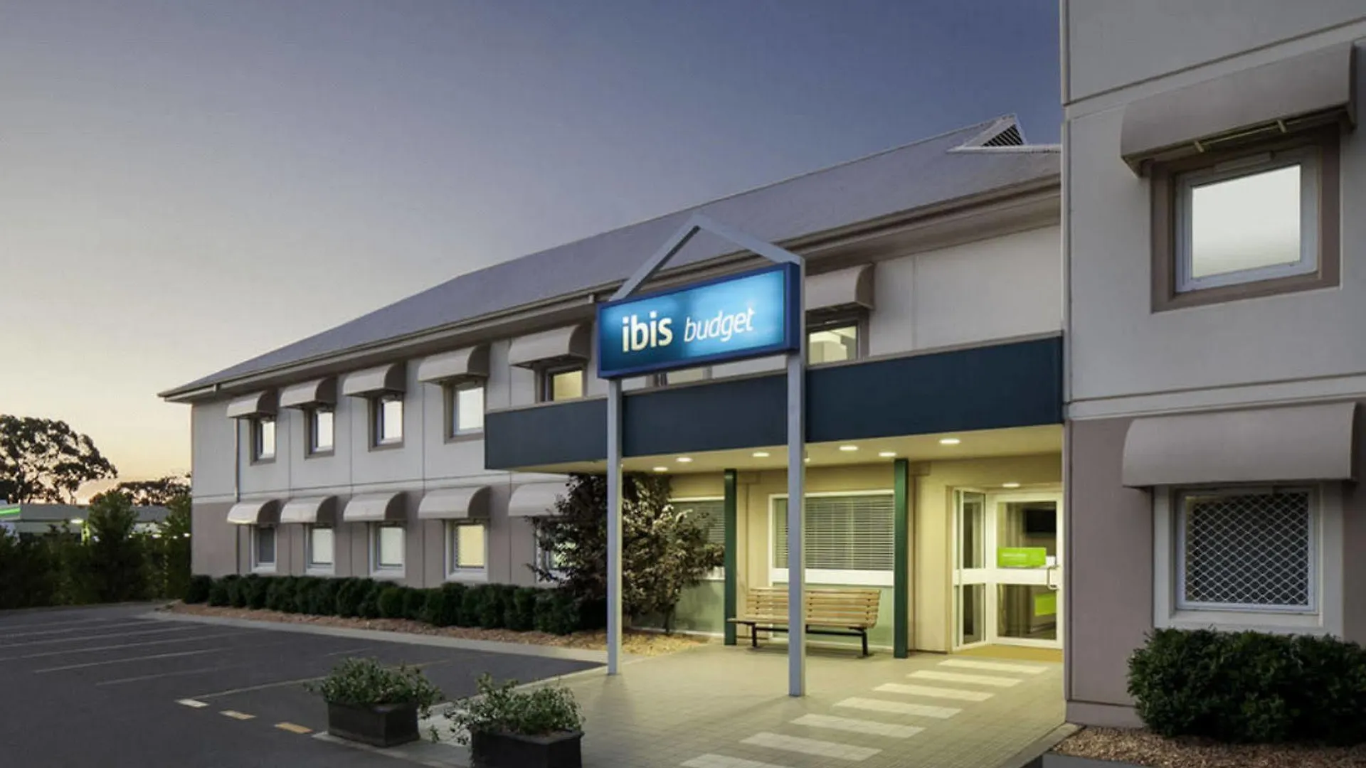 Ibis Budget Canberra Hotel